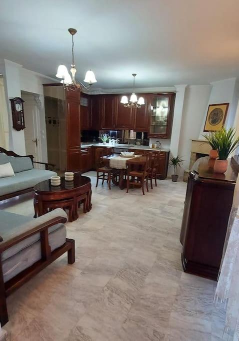 Fori's Nest Skg Apartment Thessaloniki