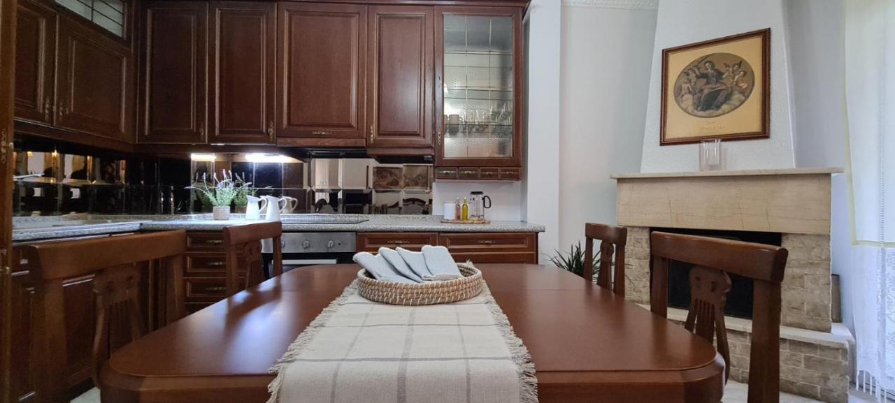 Fori's Nest Skg Apartment *