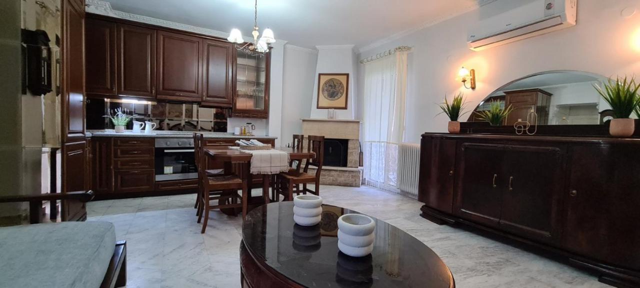 Apartment Fori's Nest Skg *
